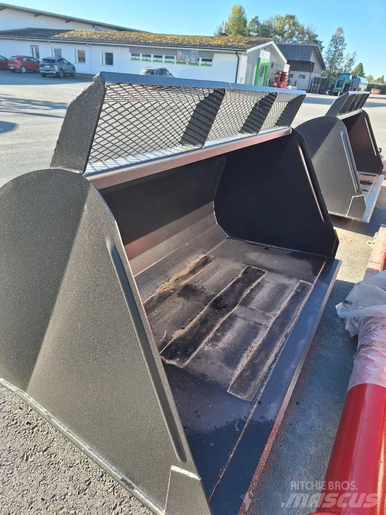 Hakki kauha 2300 Front loader accessories