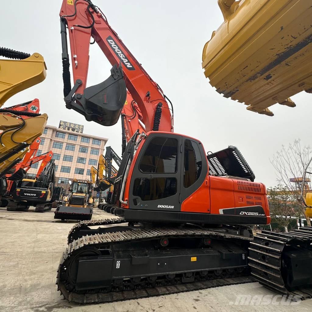Doosan DX225LC-9C Crawler excavators