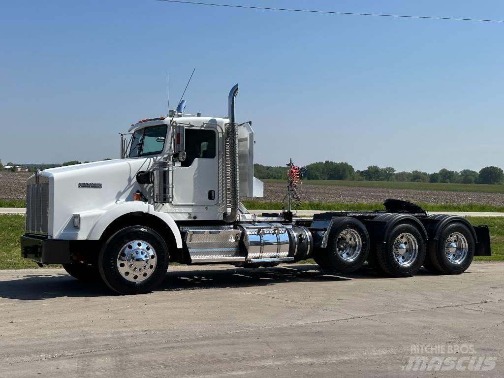 Kenworth T 800 Prime Movers