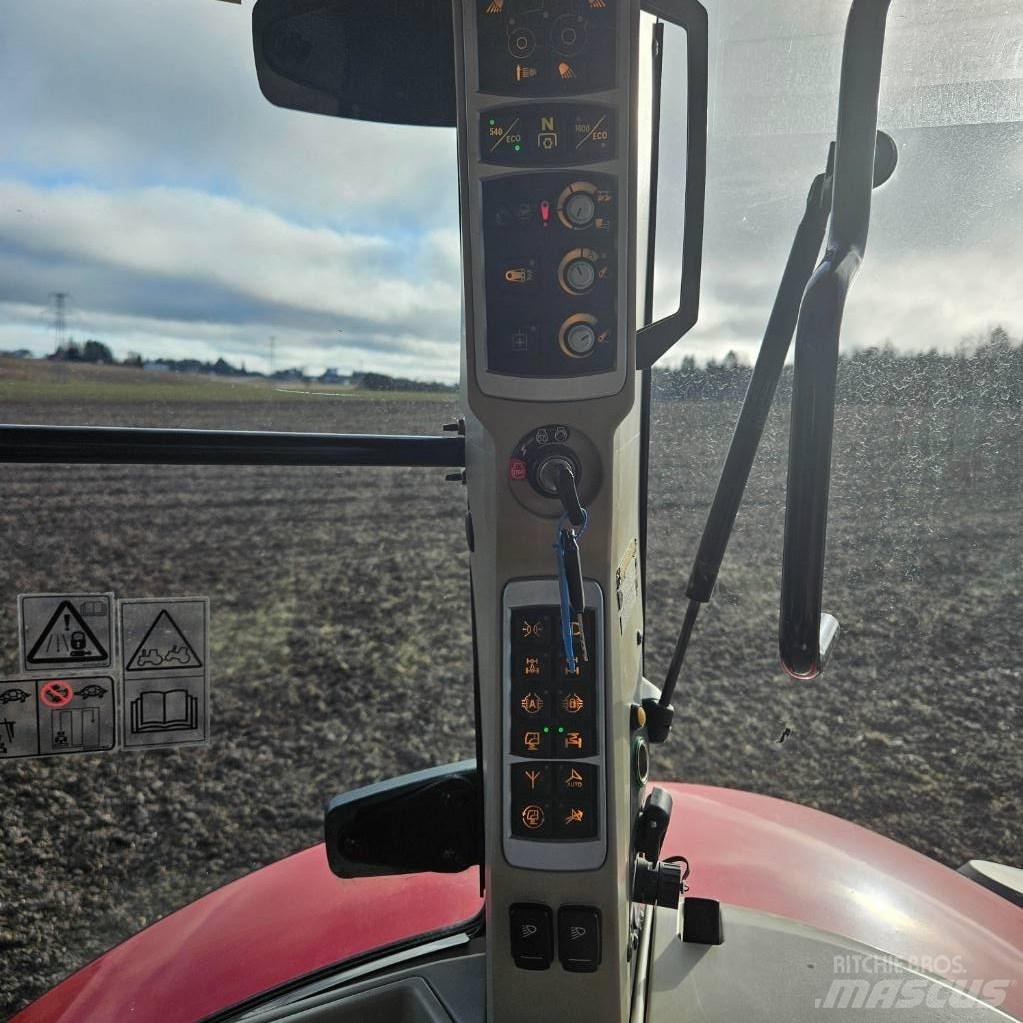 Massey Ferguson 8737 Tractors