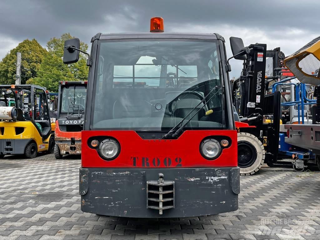 Linde P 250 Tow truck