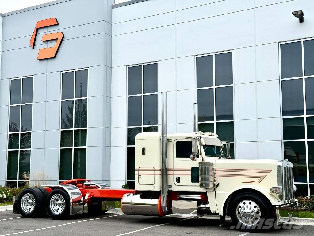 Peterbilt 389 Prime Movers