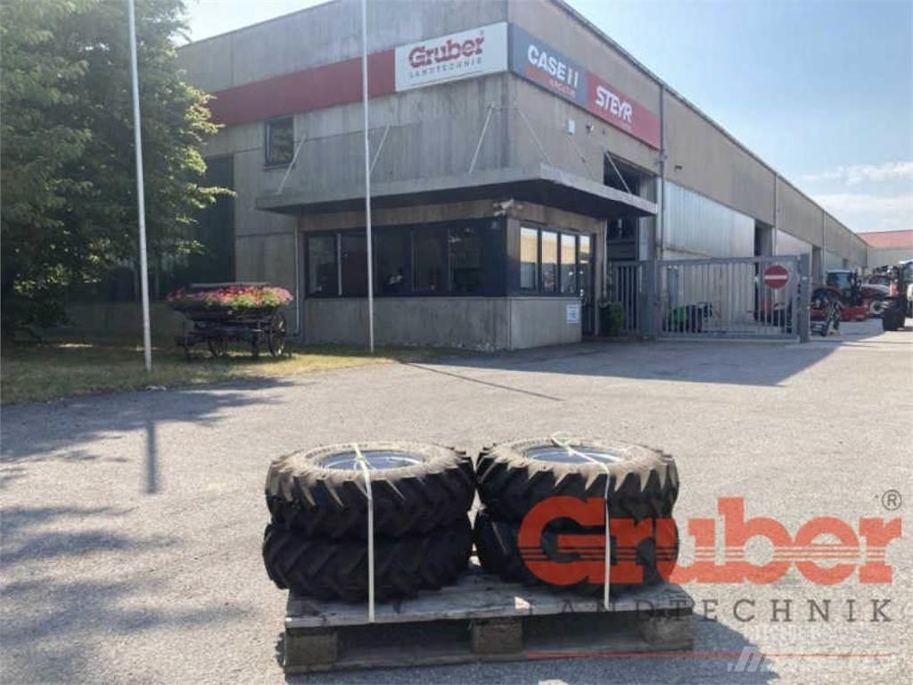 Striegel Bereifung Self-loading trailers