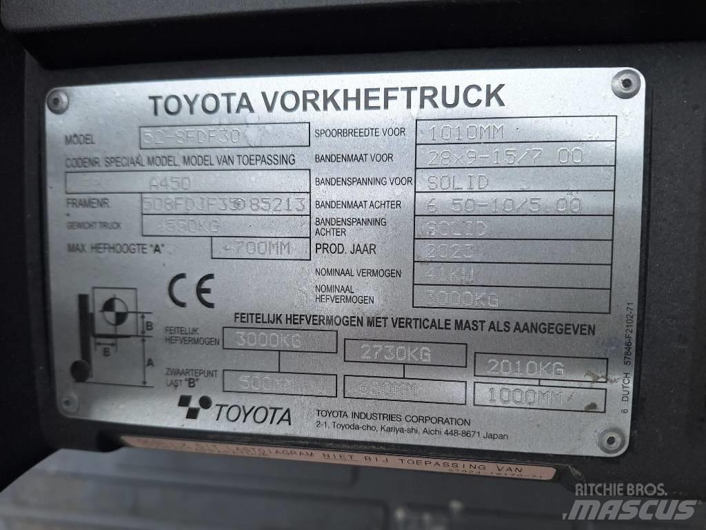 Toyota 52-8 FD F 30 Diesel trucks