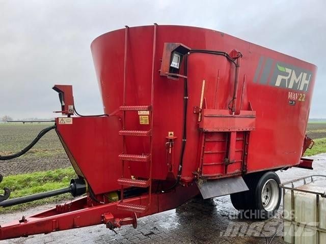 RMH WAV 22 Animal feeders