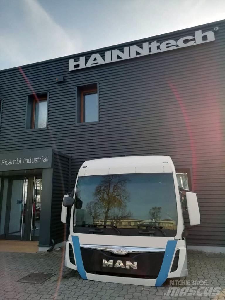 MAN TGX Cabins and interior