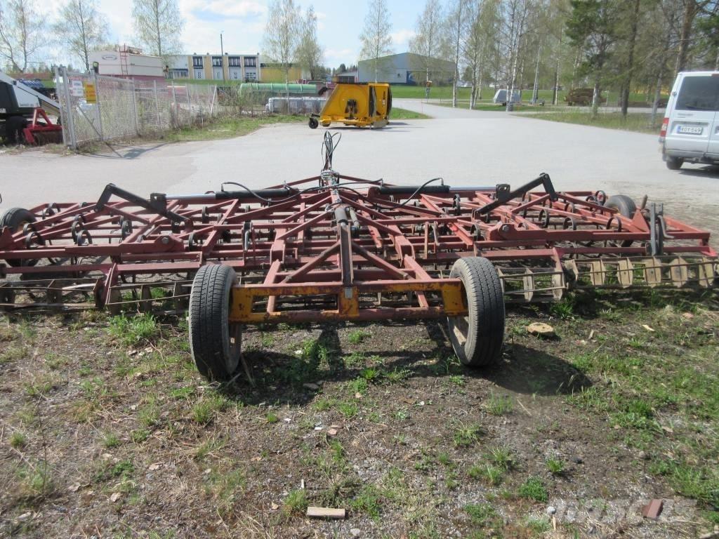  oma valmiste 6,3 m Harrows