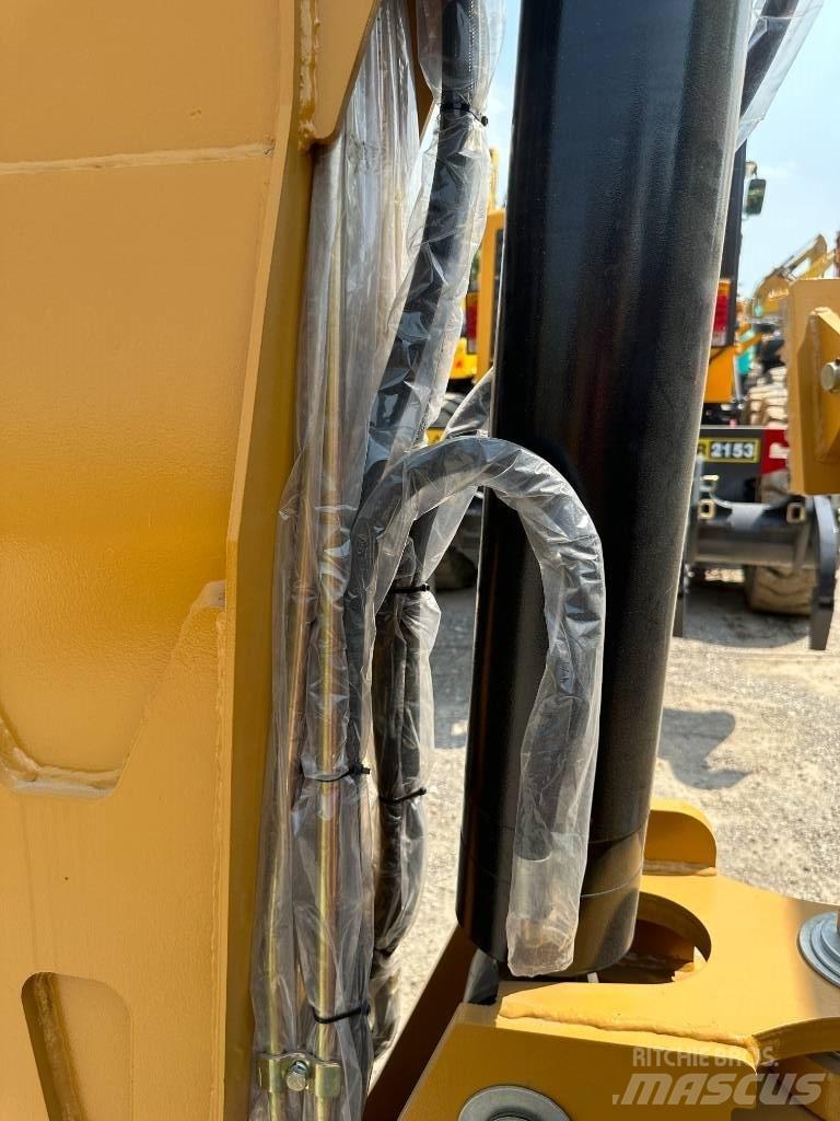 CAT 420F Backhoe