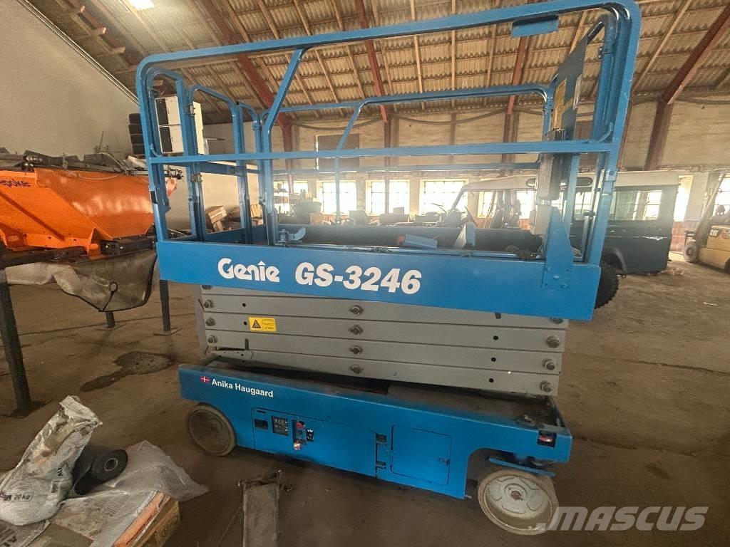 Genie GS3246 Scissor lifts