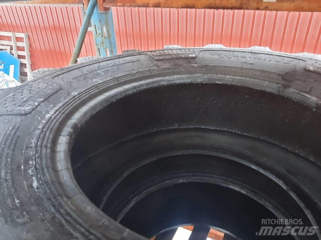 Alliance 420/70R24 Tyres, wheels and rims