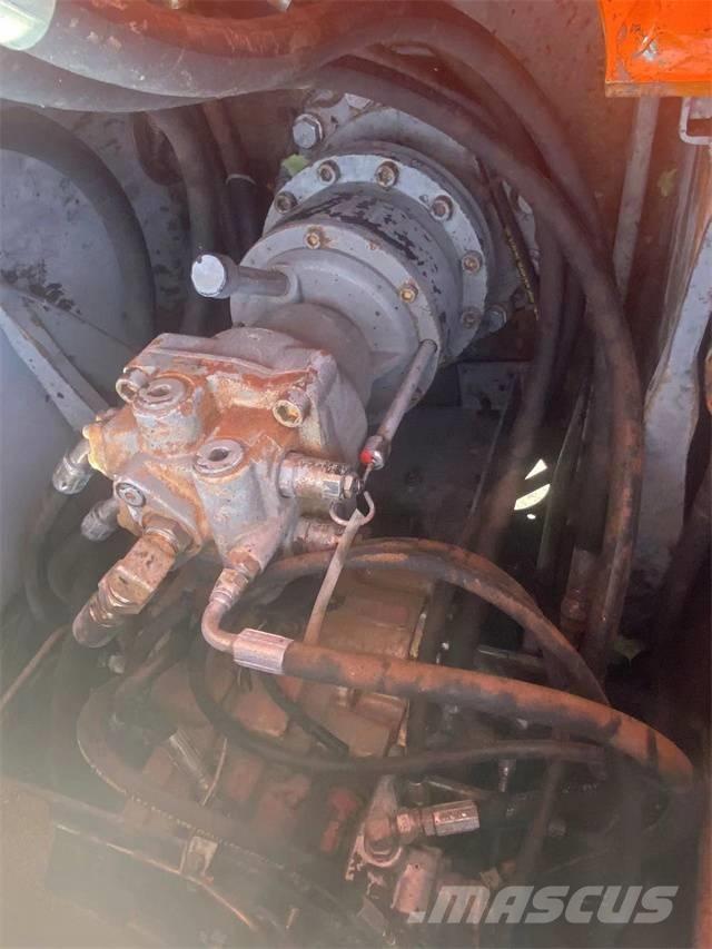 Hitachi EX120 Crawler excavators