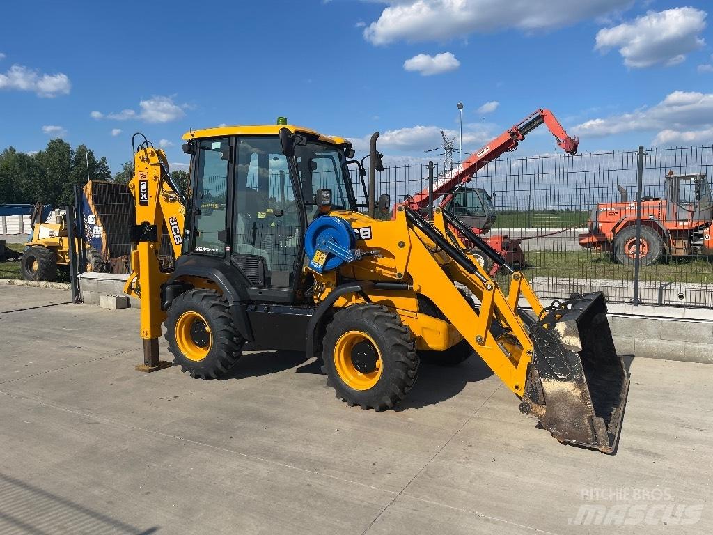 JCB 3 CX / compact Backhoe