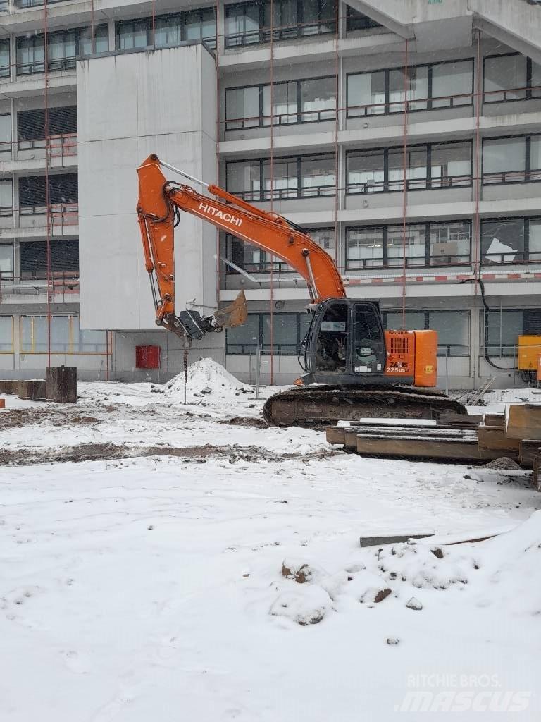  ICE Hitachi 328 B Drilling rigs