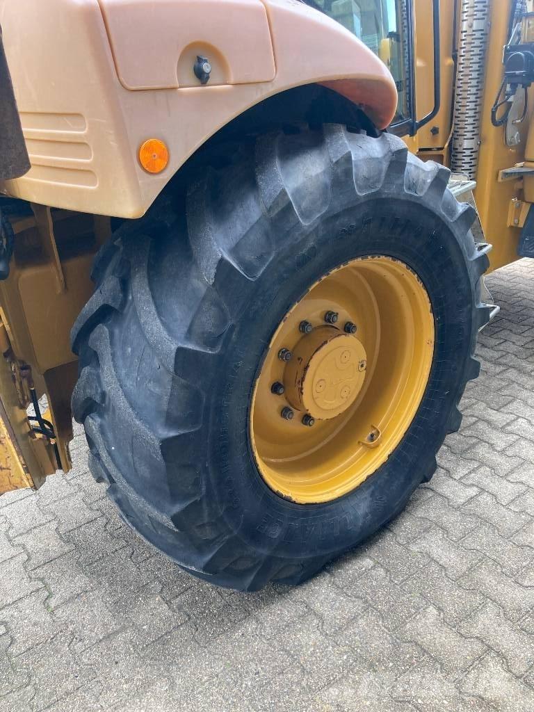 Hydrema 906E Backhoe
