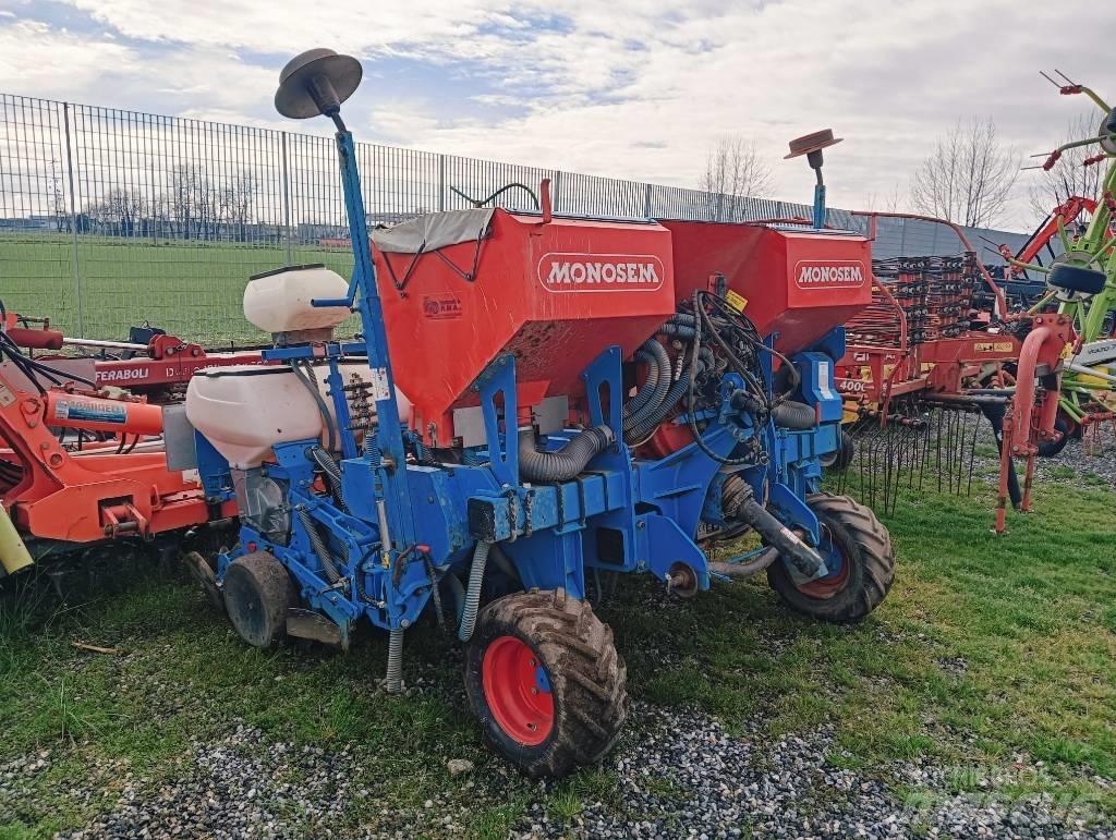 Monosem NG PLUS 4 Sowing machines