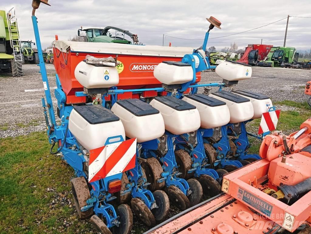 Monosem NG PLUS 4 Sowing machines