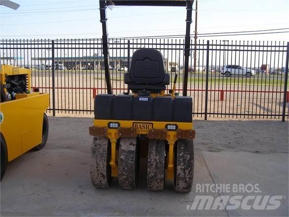 Basic 700 Pneumatic tired rollers