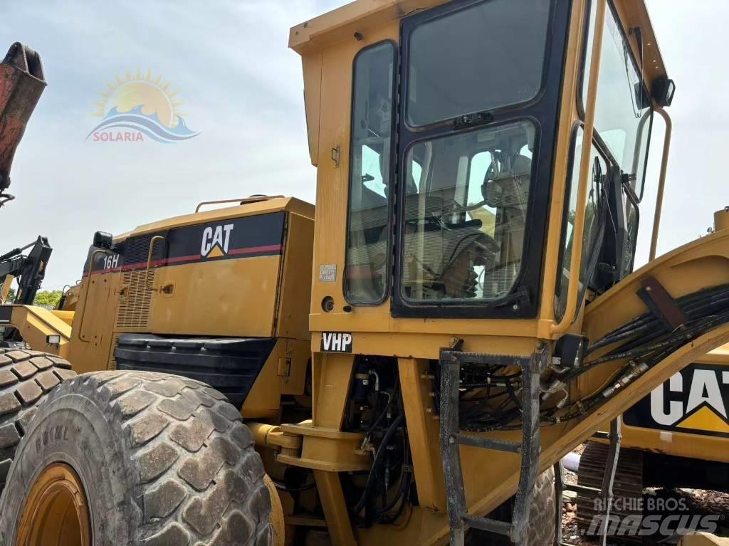 CAT 16 H Graders