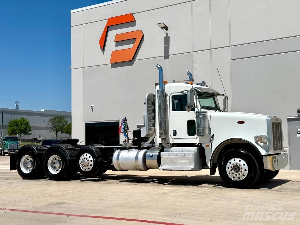 Peterbilt 367 Prime Movers