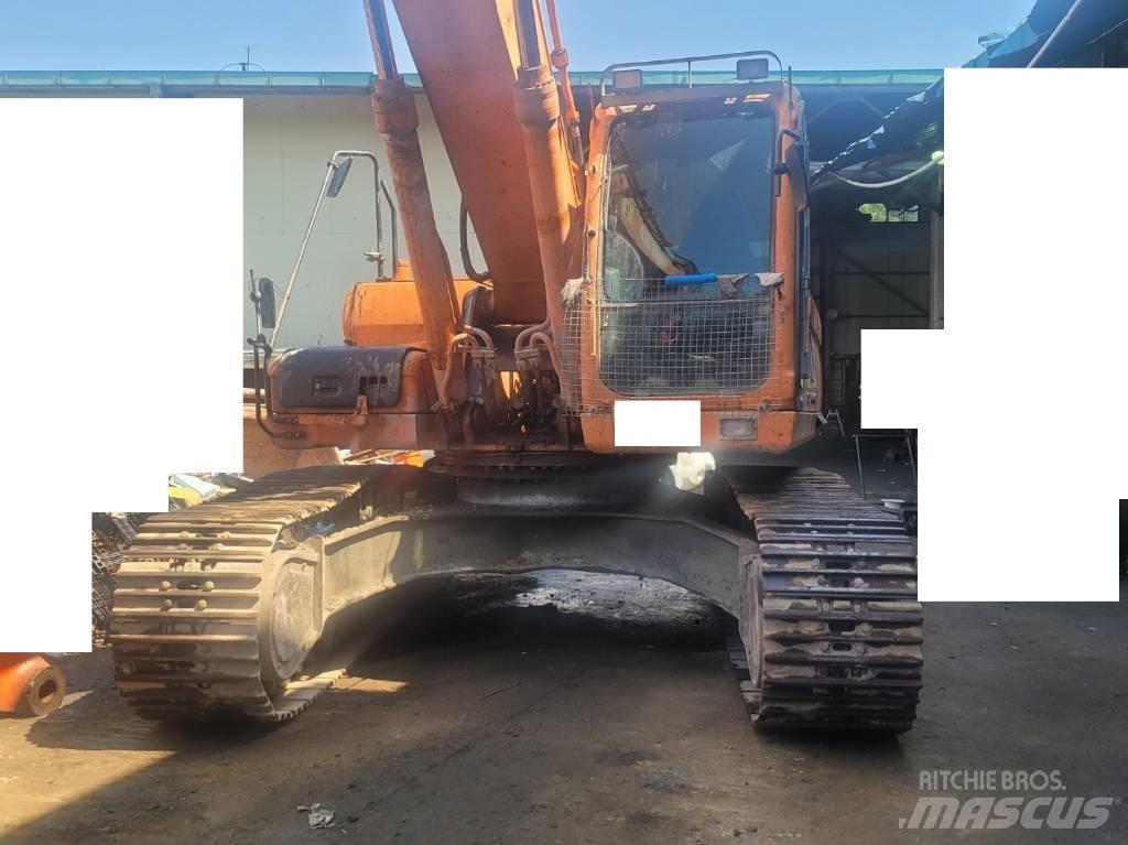 Doosan DX 300 LCA Crawler excavators
