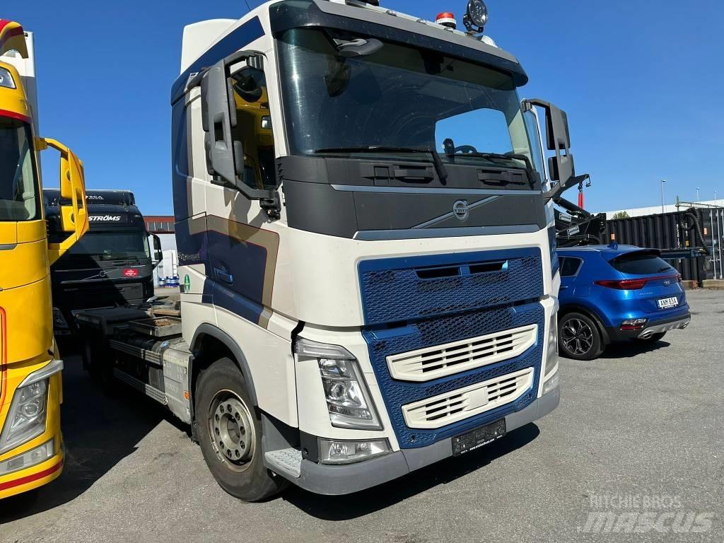 Volvo FH Demountable trucks