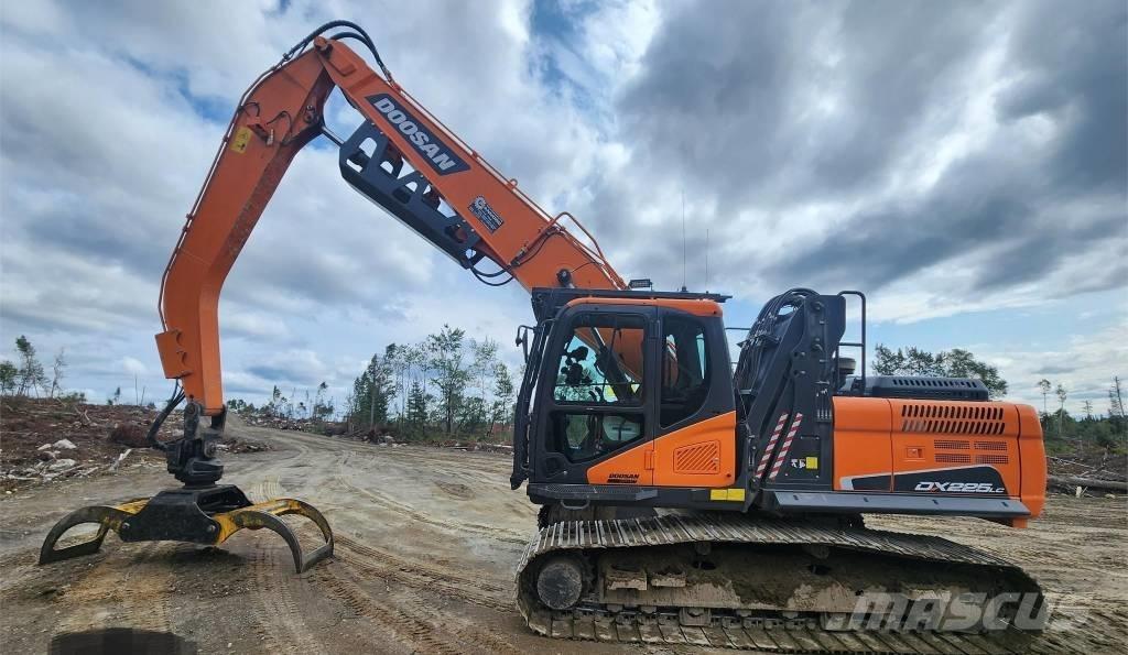 Doosan DX 225 LC-5 Crawler excavators