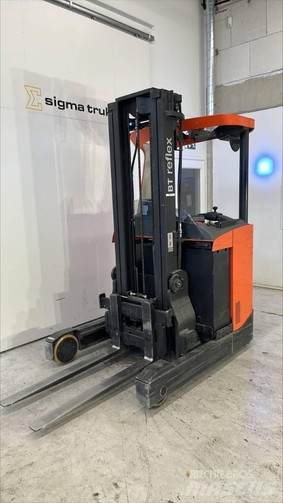BT Reflex Reach truck