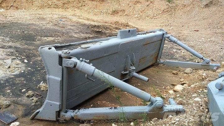 CAT D9G/D9H Blades