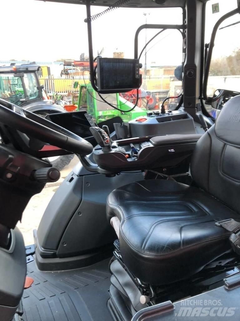 Valtra T235V Tractors