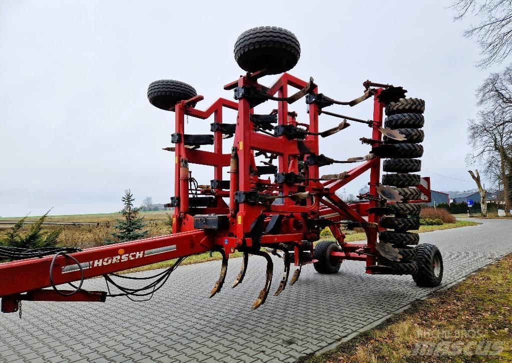 Horsch Terrano 6 FX Cultivators