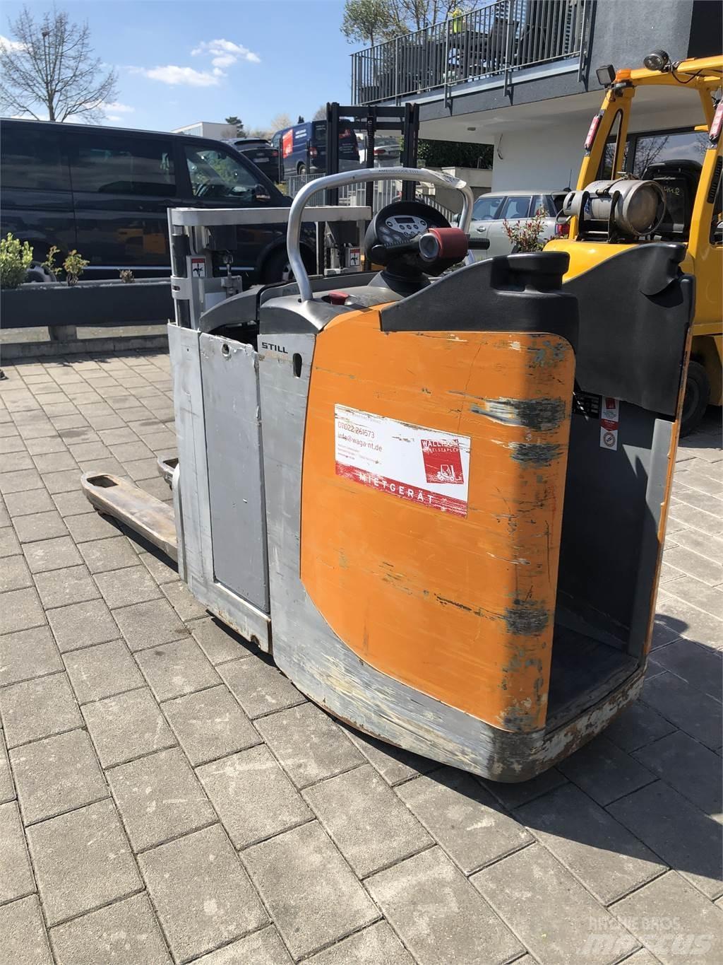 Still EXD-S20 Pedestrian stacker