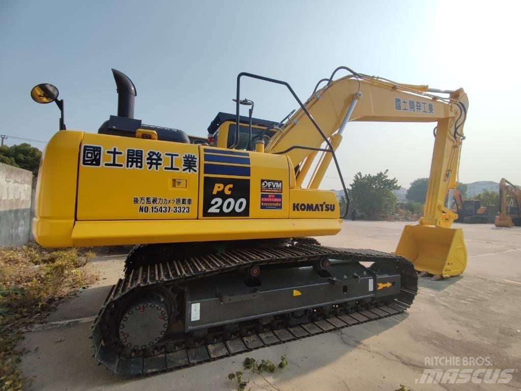 Komatsu PC 200-8 Crawler excavators