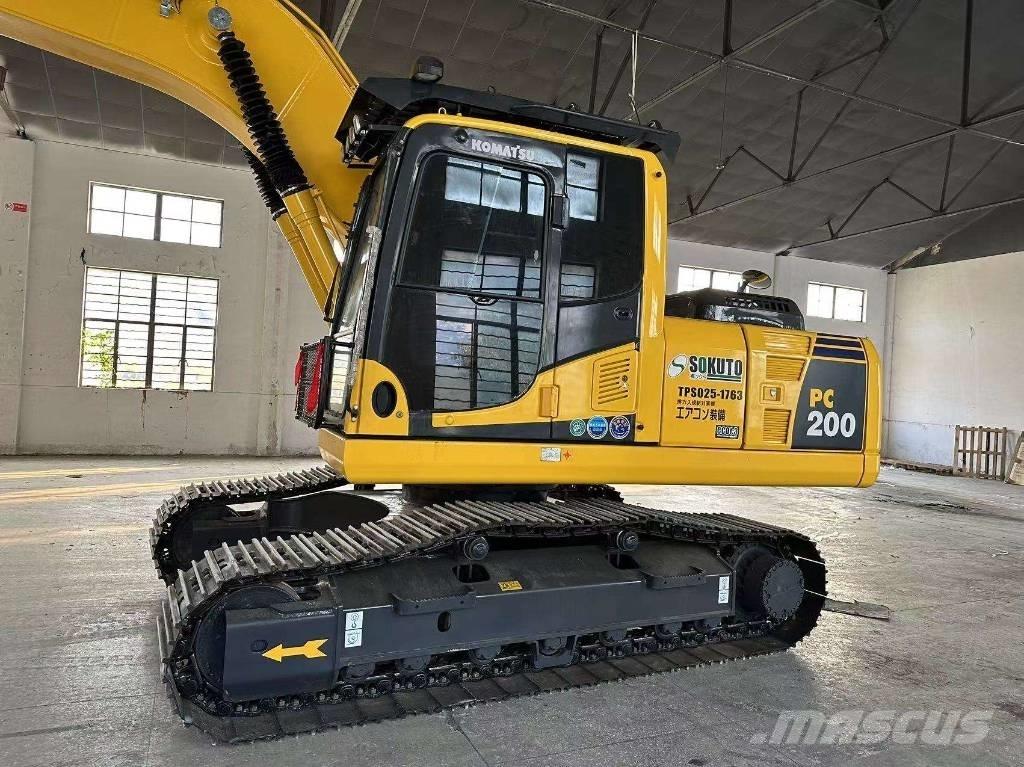 Komatsu PC 200-8 Crawler excavators