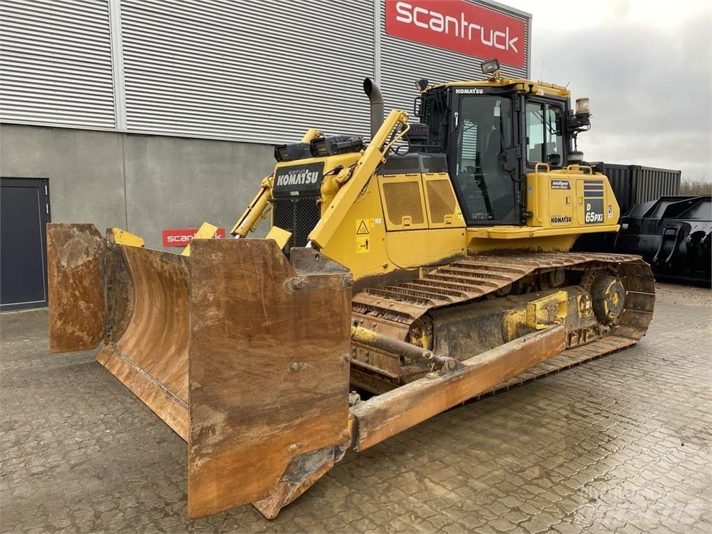 Komatsu D65PXI-18 Crawler dozers