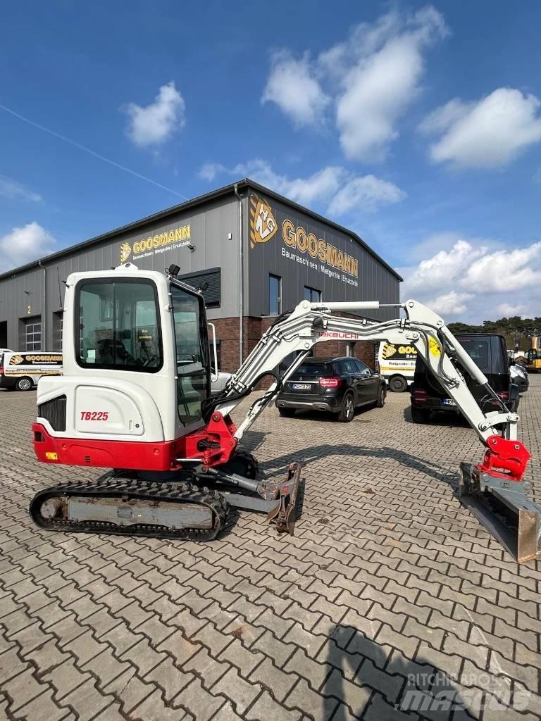 Takeuchi TB 225 Mini excavators < 7t (Mini diggers)