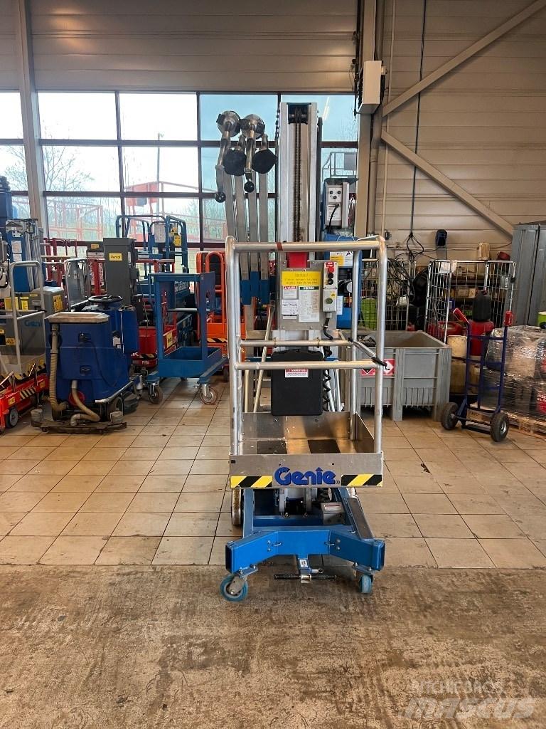 Genie AWP 30 Used Personnel lifts and access elevators