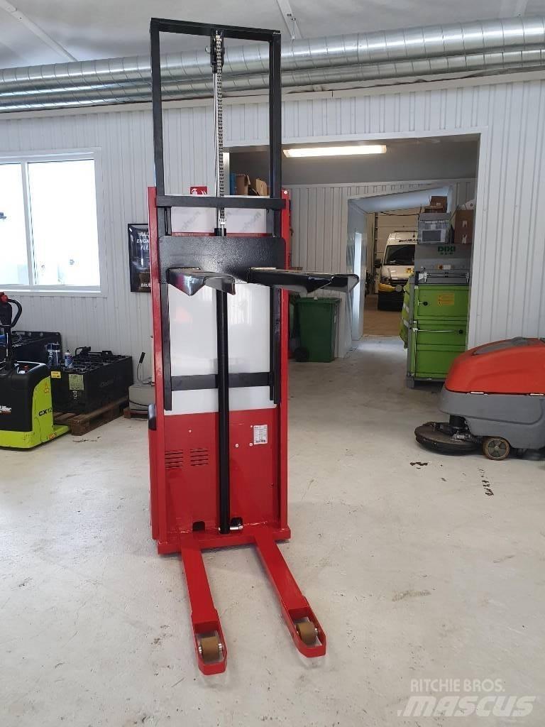 Pramac GX 12/29 Pedestrian stacker