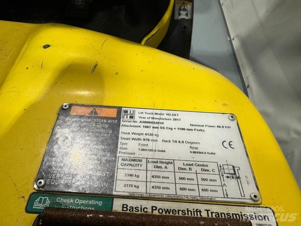 Hyster H2.5XT LPG trucks