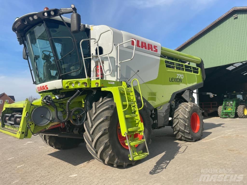 CLAAS Lexion 770 Combine harvesters