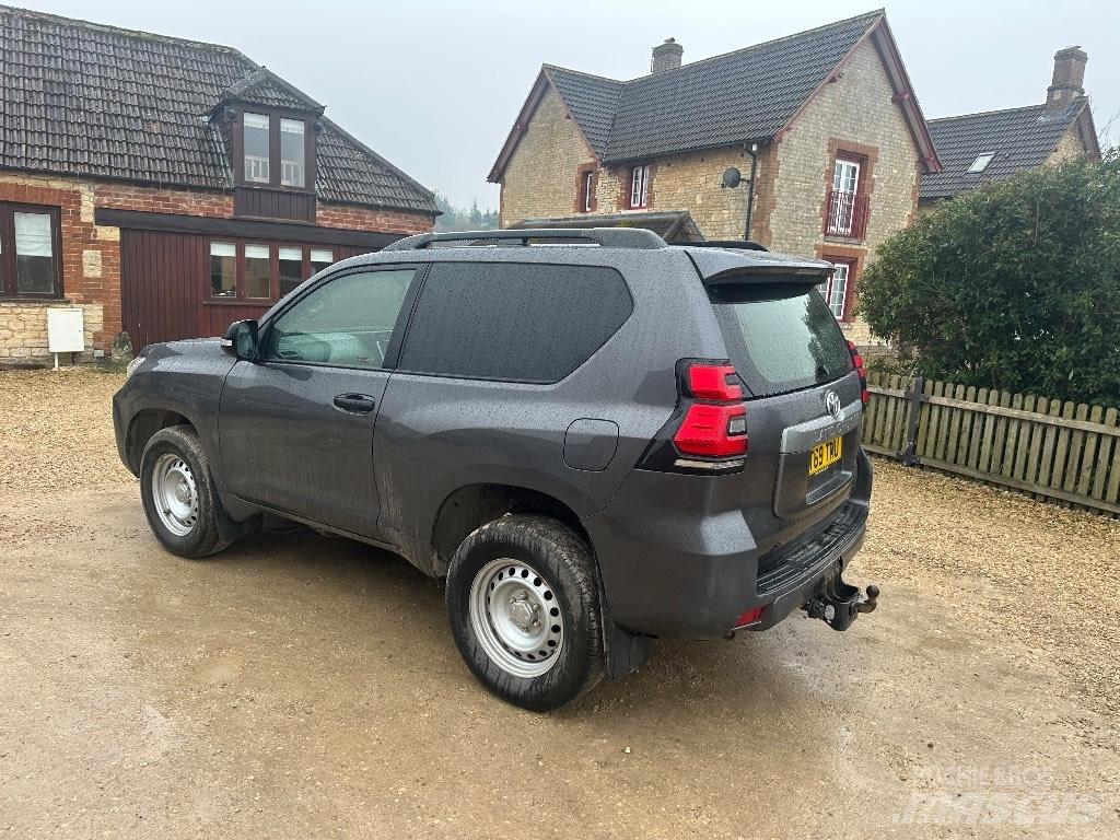Toyota Landcruiser Pick up/Dropside