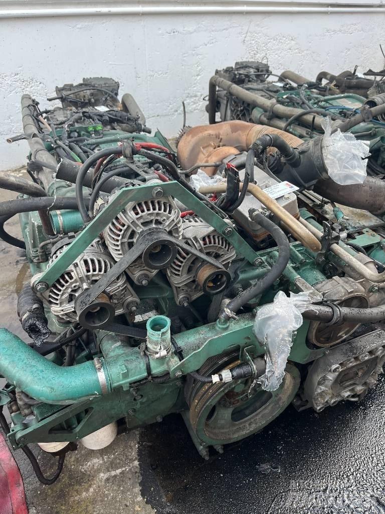 Volvo B 12 B Engines