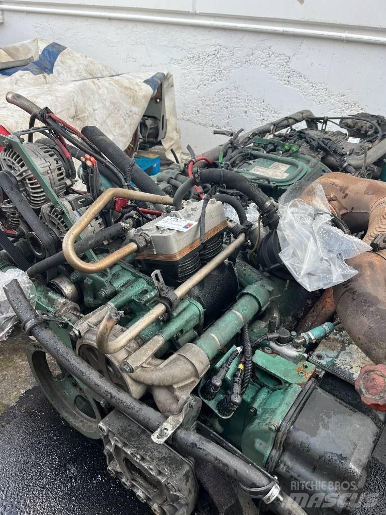 Volvo B 12 B Engines