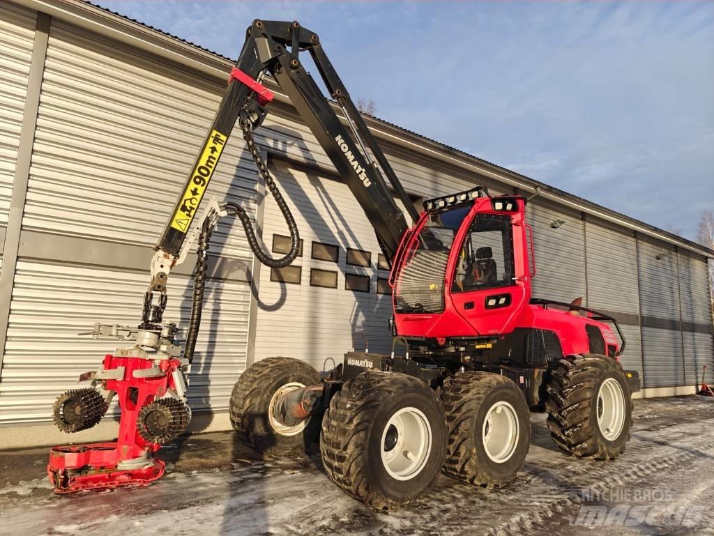 Komatsu 911 Harvesters