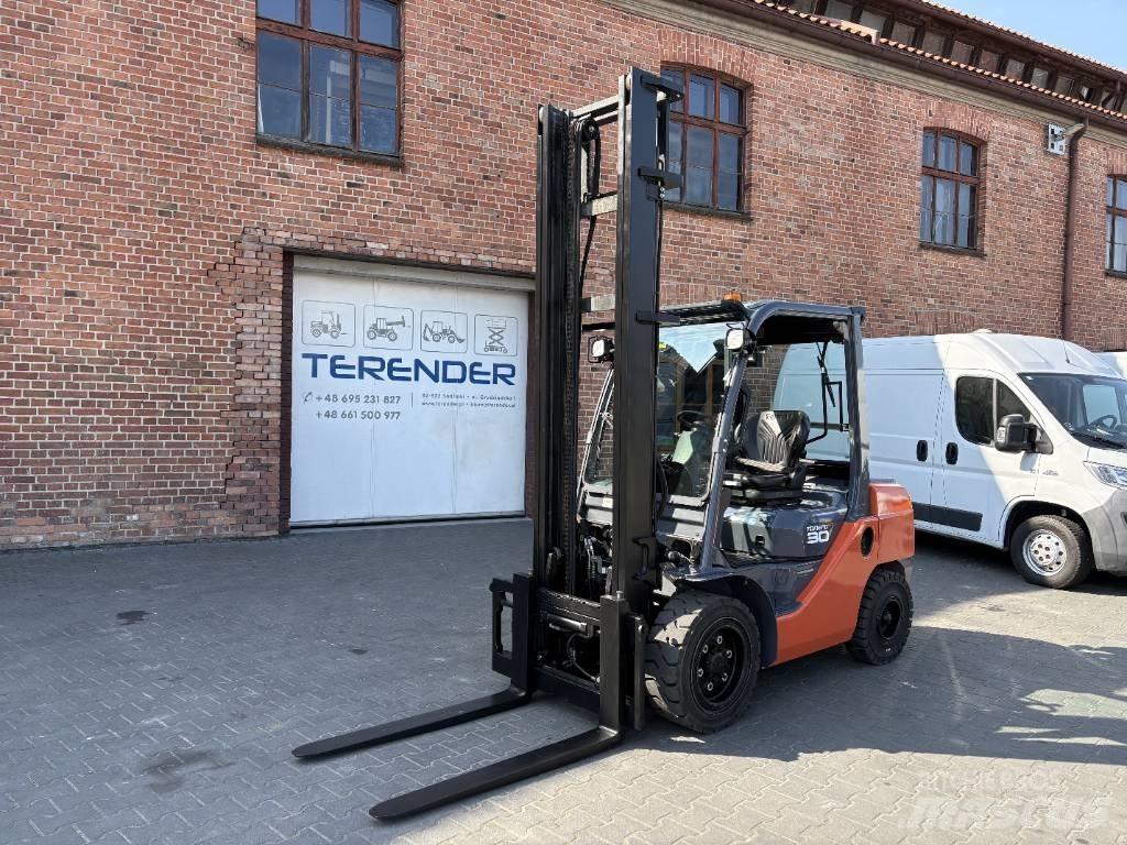 Toyota 06-8FD30F Diesel trucks