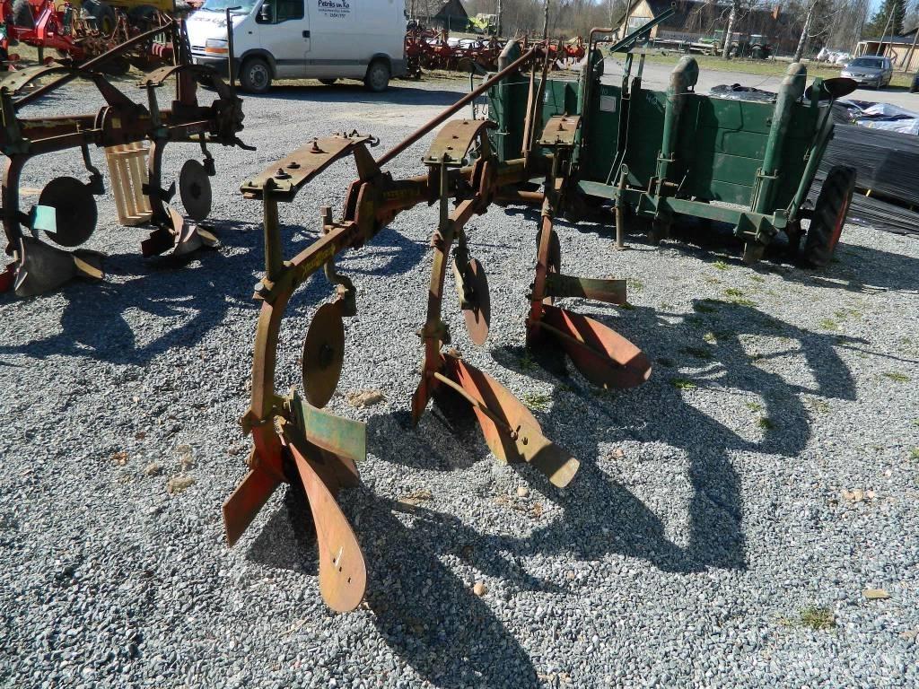 Kverneland 3k Ploughs