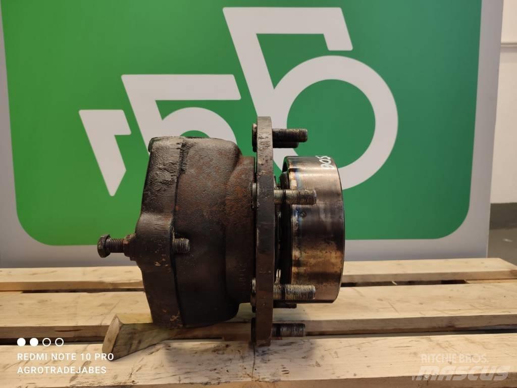 Terex 2506 Hub Axles