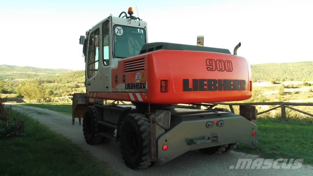 Liebherr A 900 C Wheeled excavators