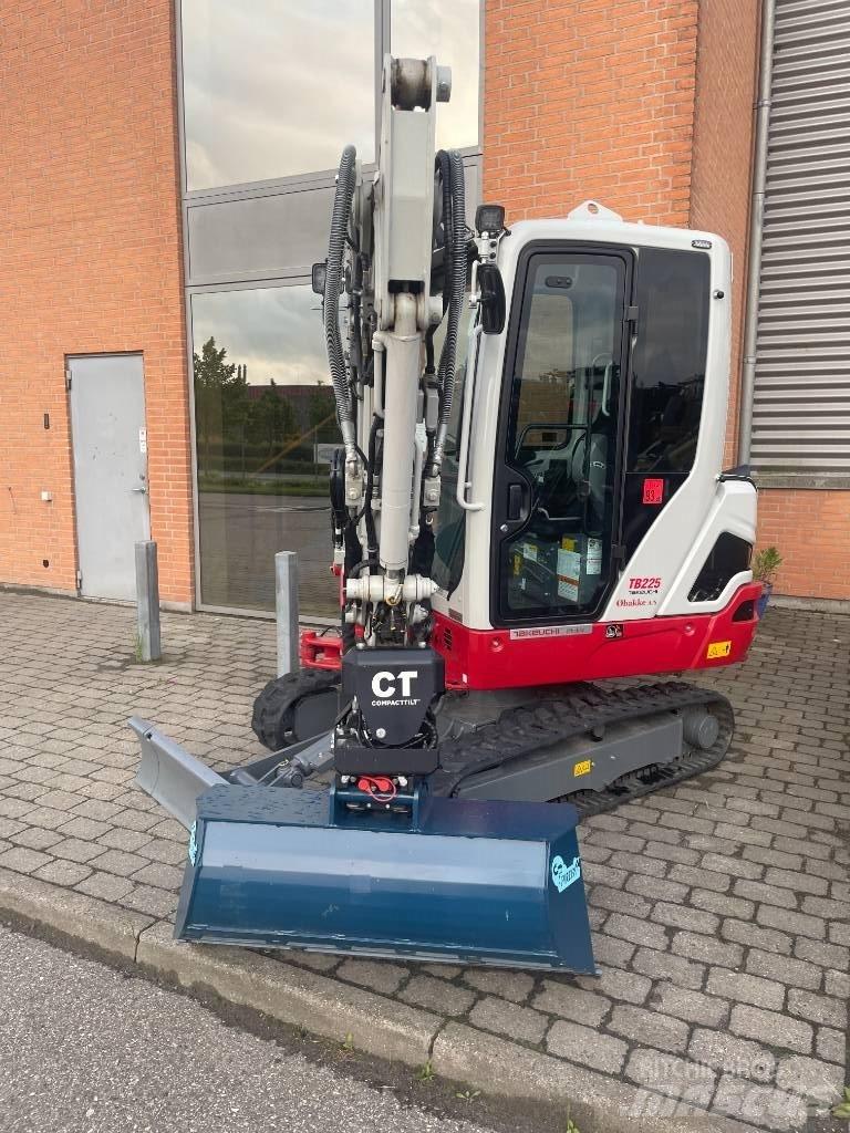 Takeuchi TB 225 Mini excavators < 7t (Mini diggers)