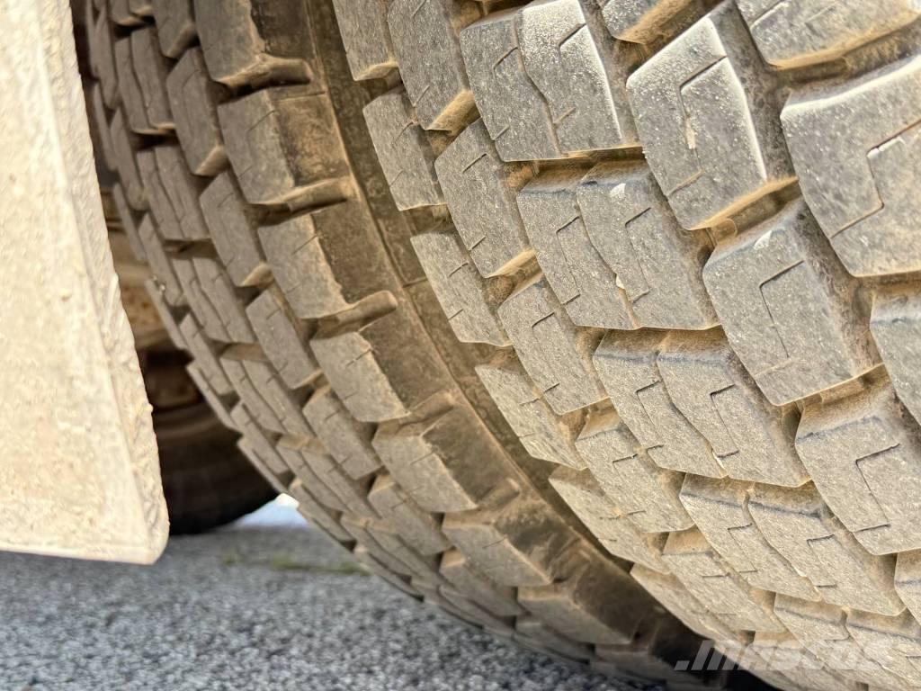 Volvo FL 240 Commercial vehicle