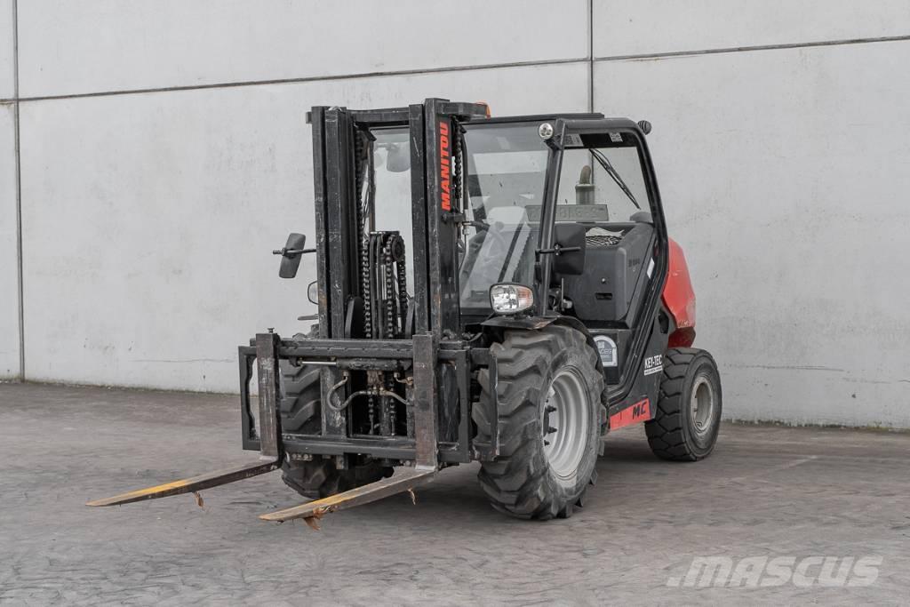 Manitou MC 30-4 Diesel trucks